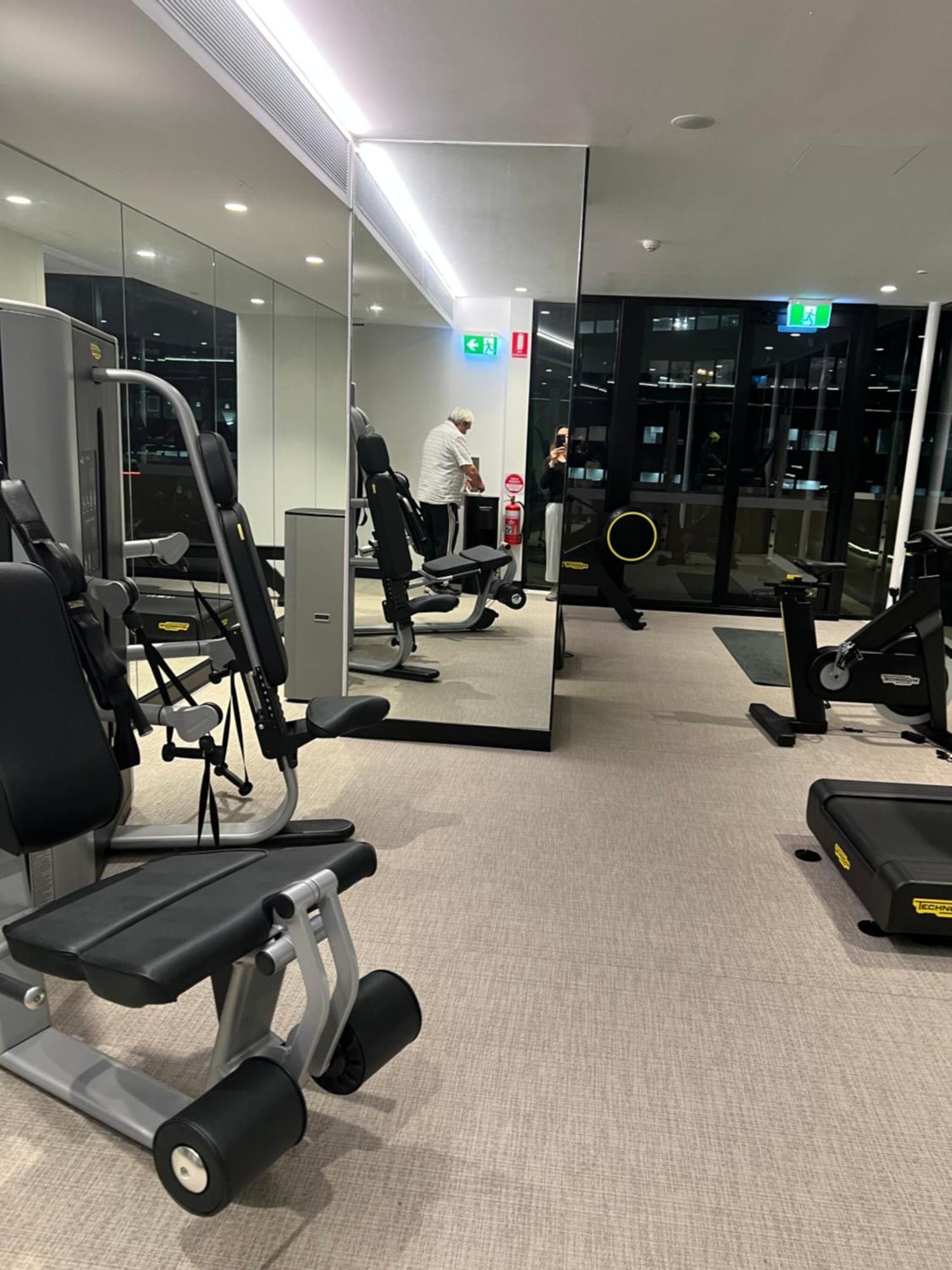 Prestige Hyde Park Studio Apartment سيدني المظهر الخارجي الصورة